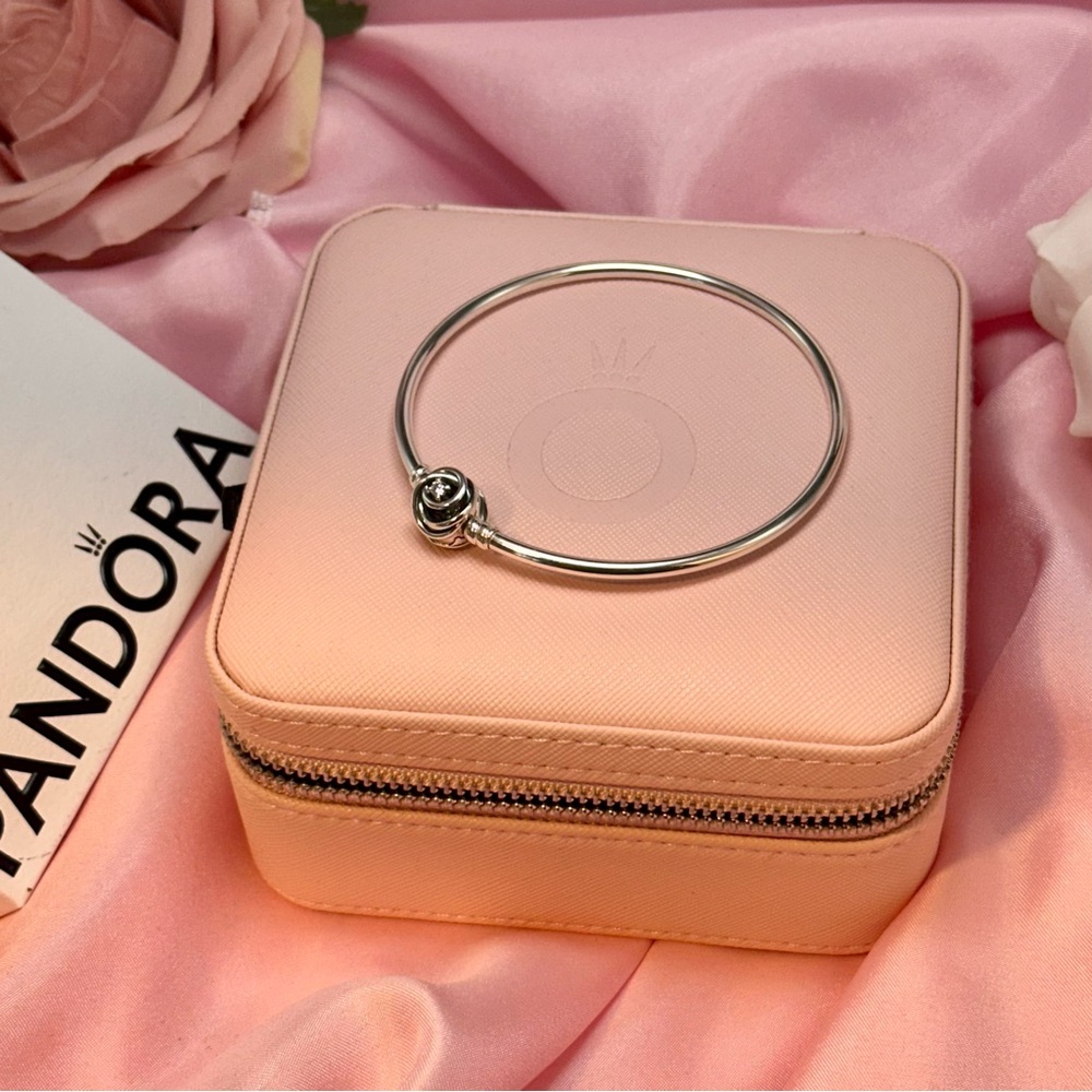 Brand New Pandora Bangle | 8.3'| includes BONUS Pink Travel Jewelry Box! - Picture 4 of 12